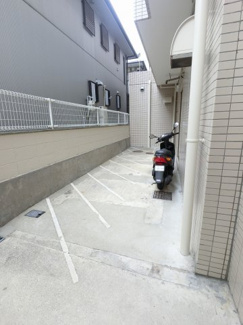 【その他共用部分】 | バイク置場です。