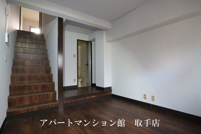 フラット白山第一の居間・リビング