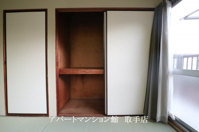 野瀬邸の収納