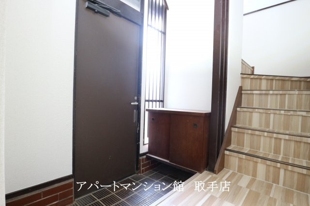野瀬邸の玄関