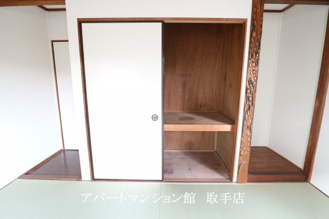 野瀬邸の収納