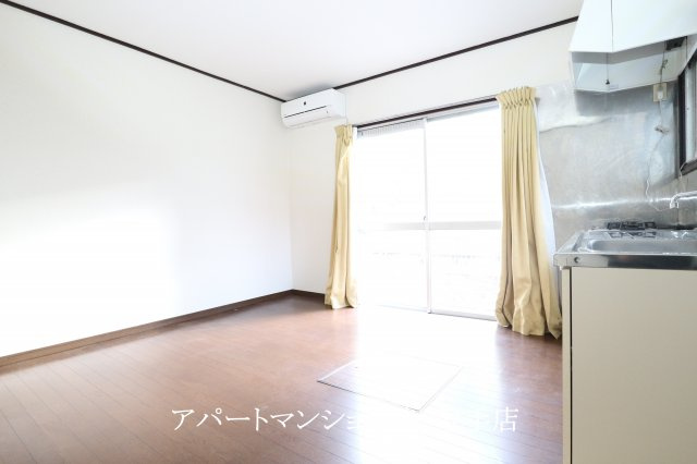 野瀬邸の居間・リビング