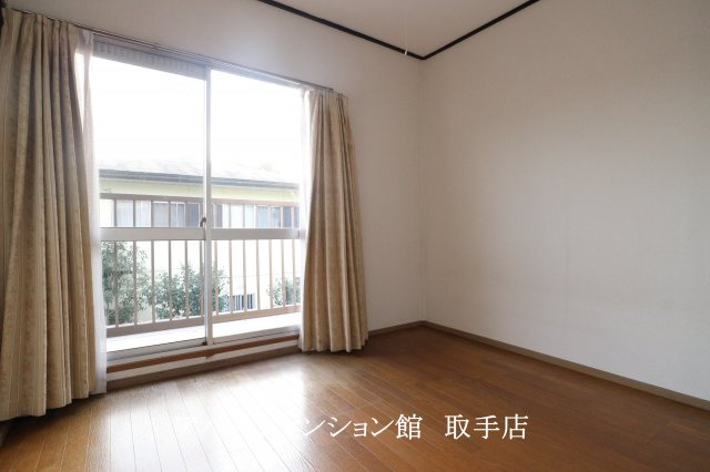 野瀬邸の居間・リビング