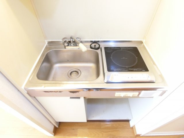 レジデンスベルのキッチン|同物件別部屋イメージ写真