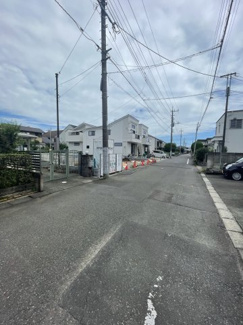 【前面道路含む現地写真】