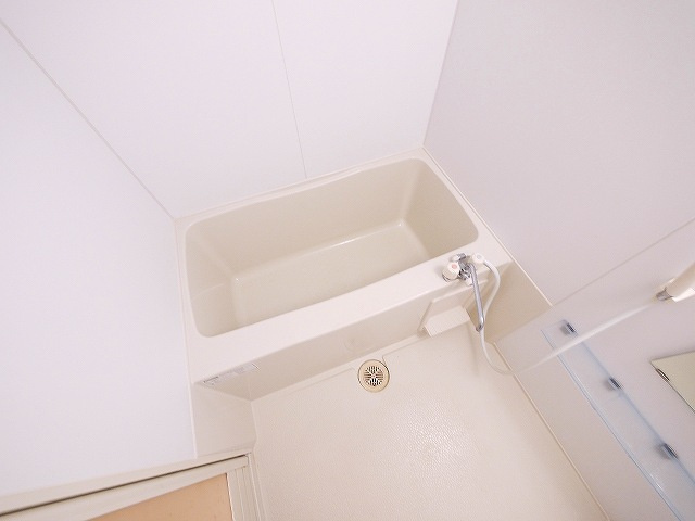 採充エヴォールの浴室|落ち着いた空間のお風呂です