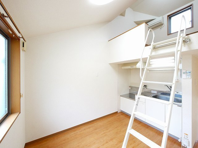 採充エヴォールの居間・リビング|居間です