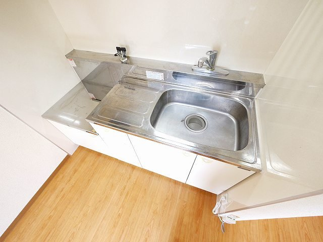 採充エヴォールのキッチン|キッチンでお料理をお楽しみください