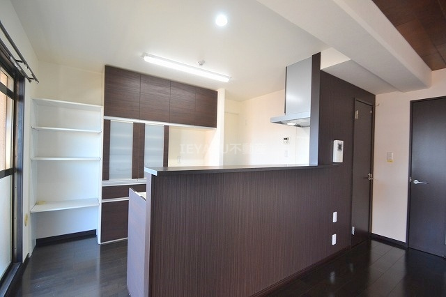 広島市西区己斐本町２丁目の賃貸マンションのキッチン