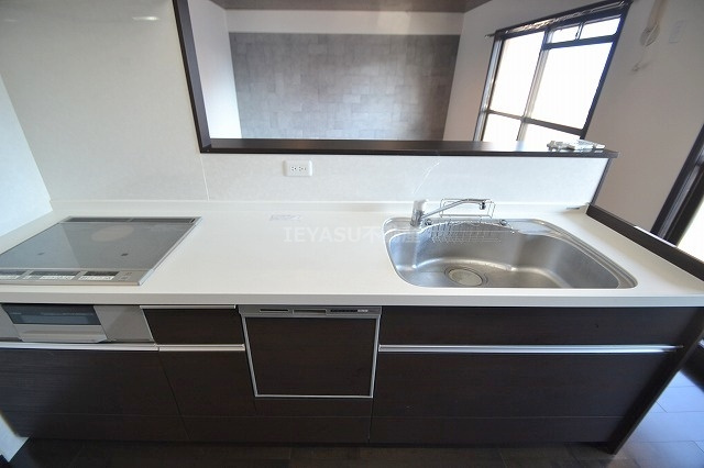 広島市西区己斐本町２丁目の賃貸マンションのキッチン