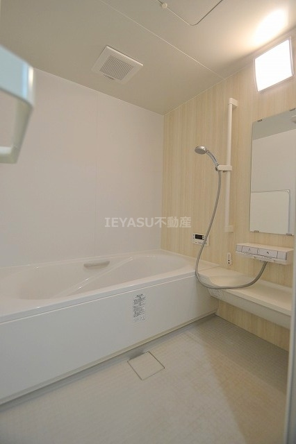 広島市西区己斐本町２丁目の賃貸マンションの浴室