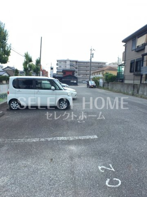 【駐車場】 | パークサイドこうむら | 駐車場があります