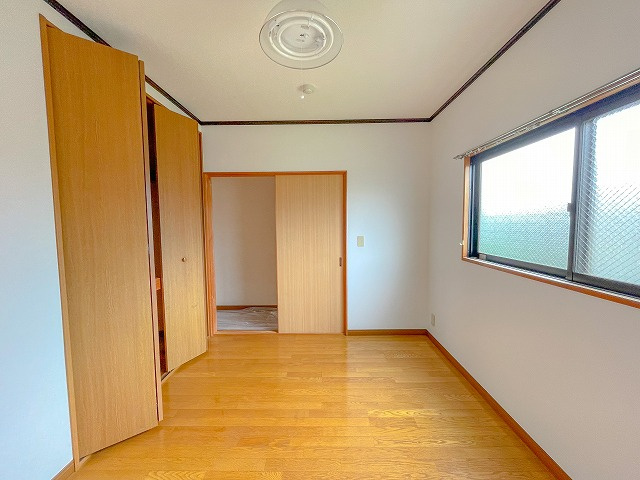 シルキーハイツの洋室|きれいな洋室です