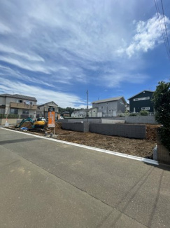 【前面道路含む現地写真】