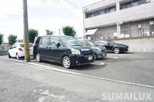 熊本市北区麻生田２丁目のアパートの駐車場