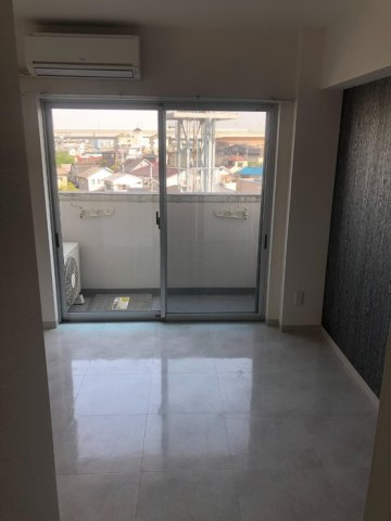 ONLYONE小花Ⅱの居間・リビング