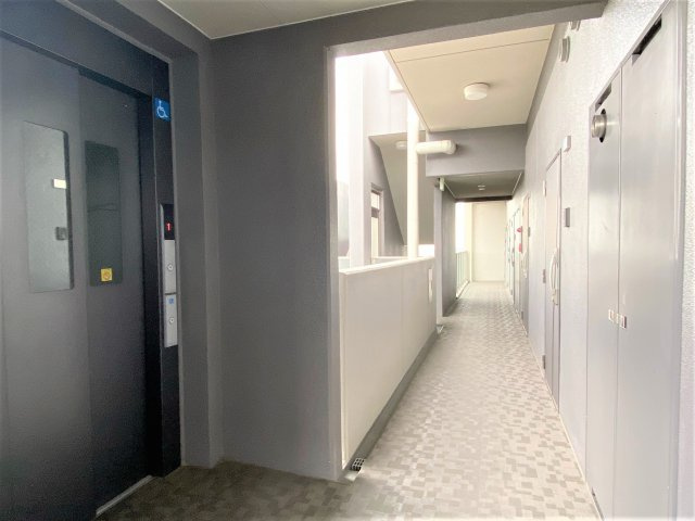 casa vera luce（カサベラルーチェ）のその他共用部分|エレベーター横