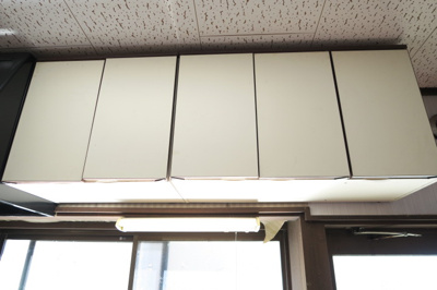 【キッチン】 | 雁子浜貸家 | 吊戸棚付き