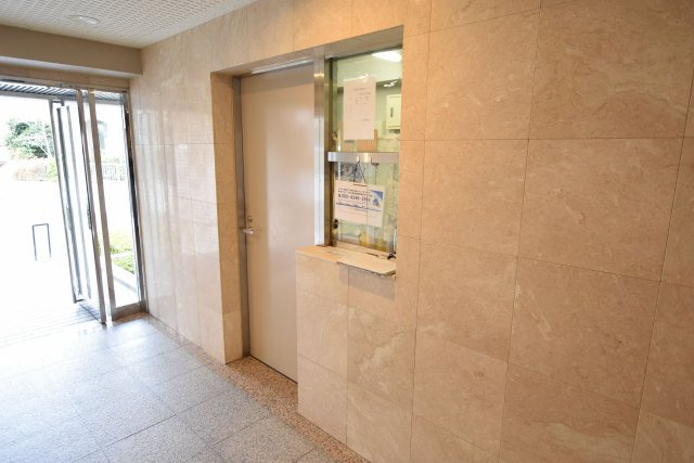 ヒューマンズ新宮駅前のエントランス