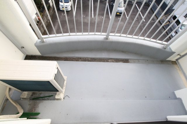 あいらんど花繰　Ａ（ウィークリー）のバルコニー|バルコニーからの眺めを楽しみながら食事をしませんか