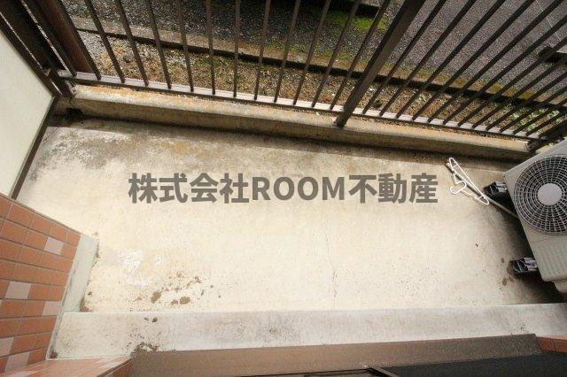 メゾンパークインのバルコニー|お洗濯にも便利なバルコニー付き