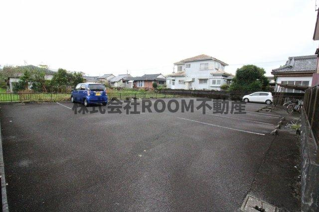 レクセル都城の駐車場|駐車場に車を止められます