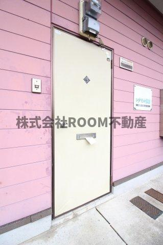 レクセル都城の玄関|明るい玄関です