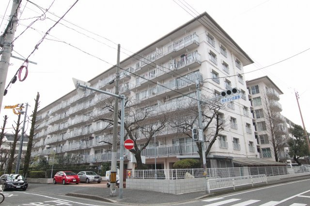 藤和城西コープの外観