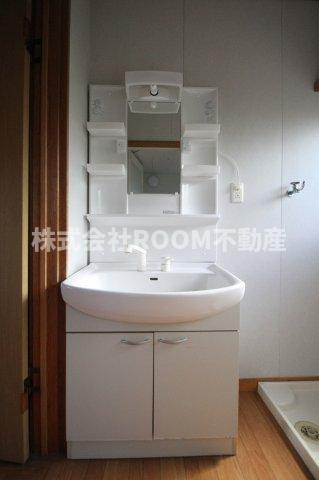 田園調布の独立洗面台