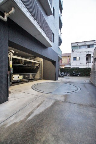 レクシオ川崎桜川公園（川崎区浜町3丁目）の駐車場|カースペースがあります