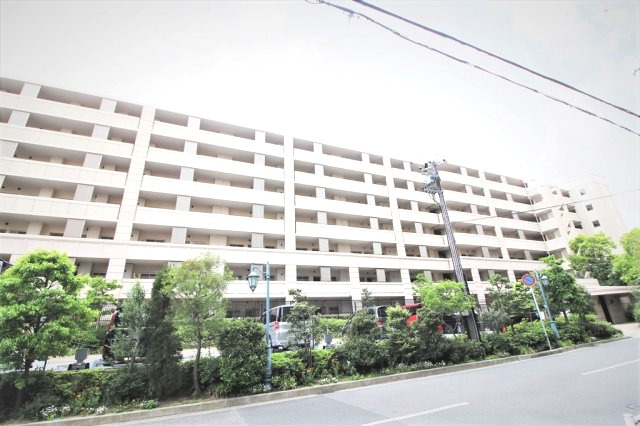 リバーガーデン甲子園南の外観|きれいな外観です