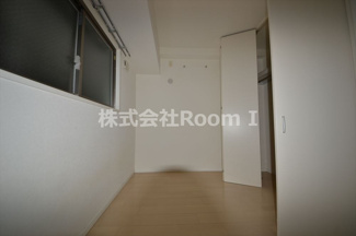 【寝室】 | グランルージュ谷町六丁目 | 落ち着いた色調の寝室です
