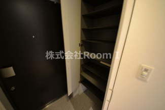 【玄関】 | グランルージュ谷町六丁目 | 玄関ですシューズボックスです