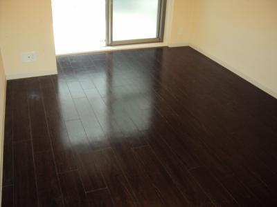 プレゼンス堀川の居間・リビング|洋室