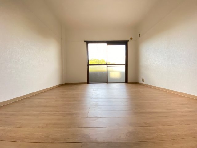 ロイヤルハイツの寝室