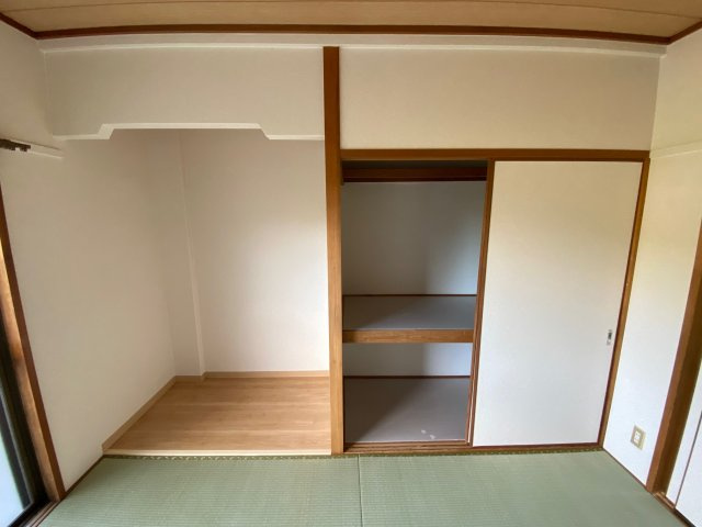 ロイヤルハイツの収納