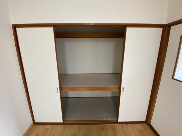 ロイヤルハイツの収納