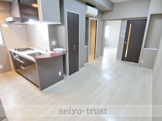 【居間・リビング】 | ヴィラ博丈 | ★