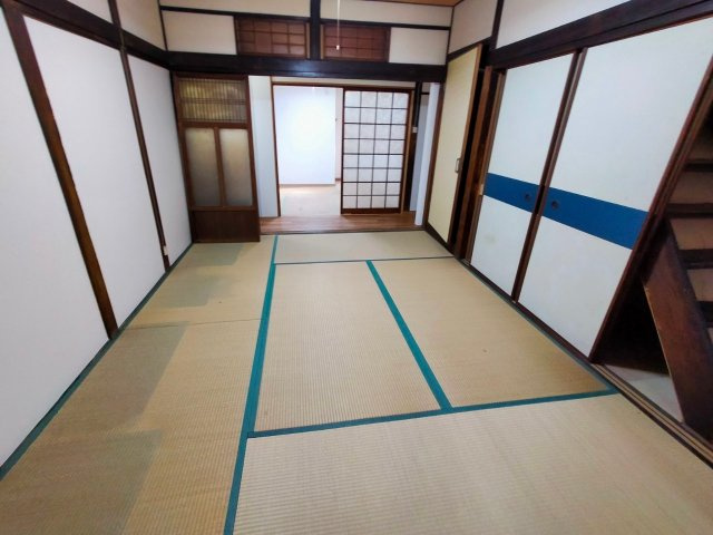 【居間・リビング】 | 高井田元町2丁目貸家