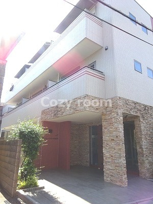 【外観】 | エルパシオン吹田泉町 | 築浅でお洒落な外観です。