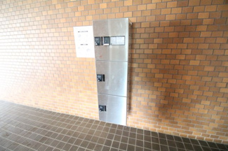 【その他共用部分】 | 便利な宅配ボックス設置マンションです。