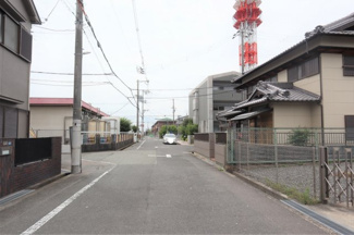 【前面道路含む現地写真】