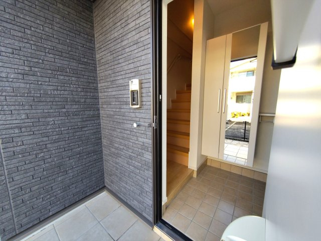 アルカンシエル　Ｄの玄関