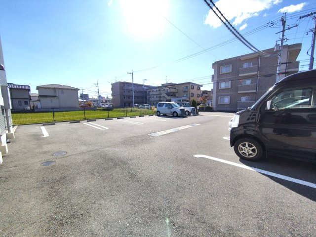 アルカンシエル　Ｄの駐車場