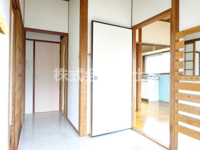 青山借家の玄関