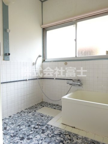 青山借家の浴室