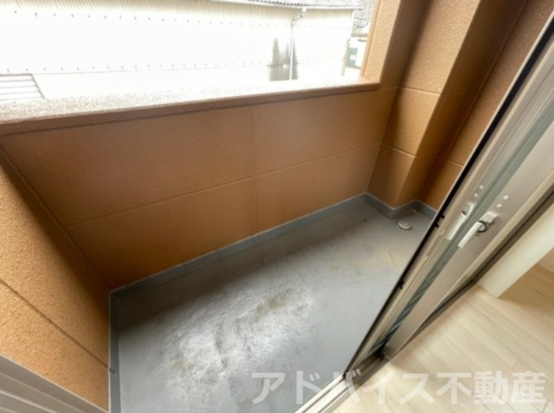 八女市大島のアパートのバルコニー