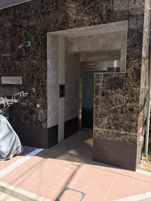 【エントランス】 | フェリエス新宿御苑