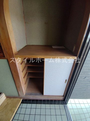 【玄関】 | 草間町貸家 | 落ち着いた玄関です