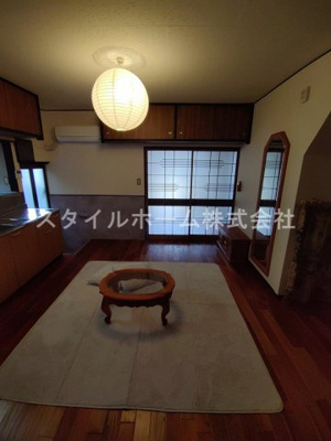 【居間・リビング】 | 草間町貸家 | おしゃれなリビングです